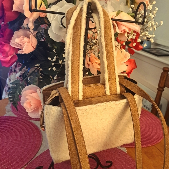 Ugg x Telfar Shearling-Trim Suede Shopper - Picture 4 of 10